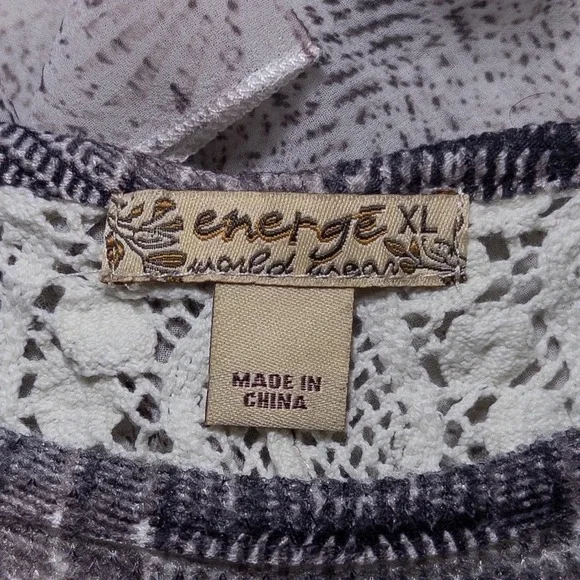 Energe World Wear Top Womens XL Gray White Crochet Lace Split Back Ombre Boho - Picture 8 of 10